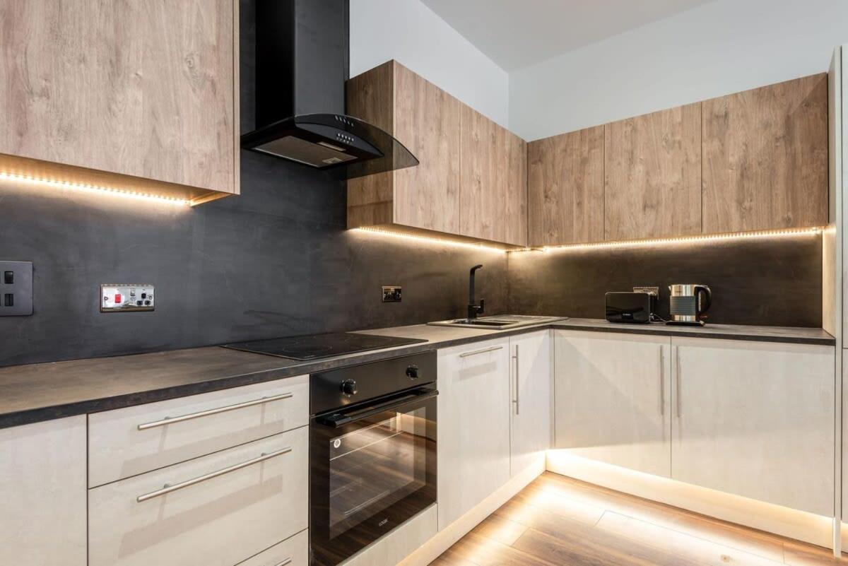 קינגסטון אפון הול Characterful 2 Bed Apartment With Parking In Hull מראה חיצוני תמונה