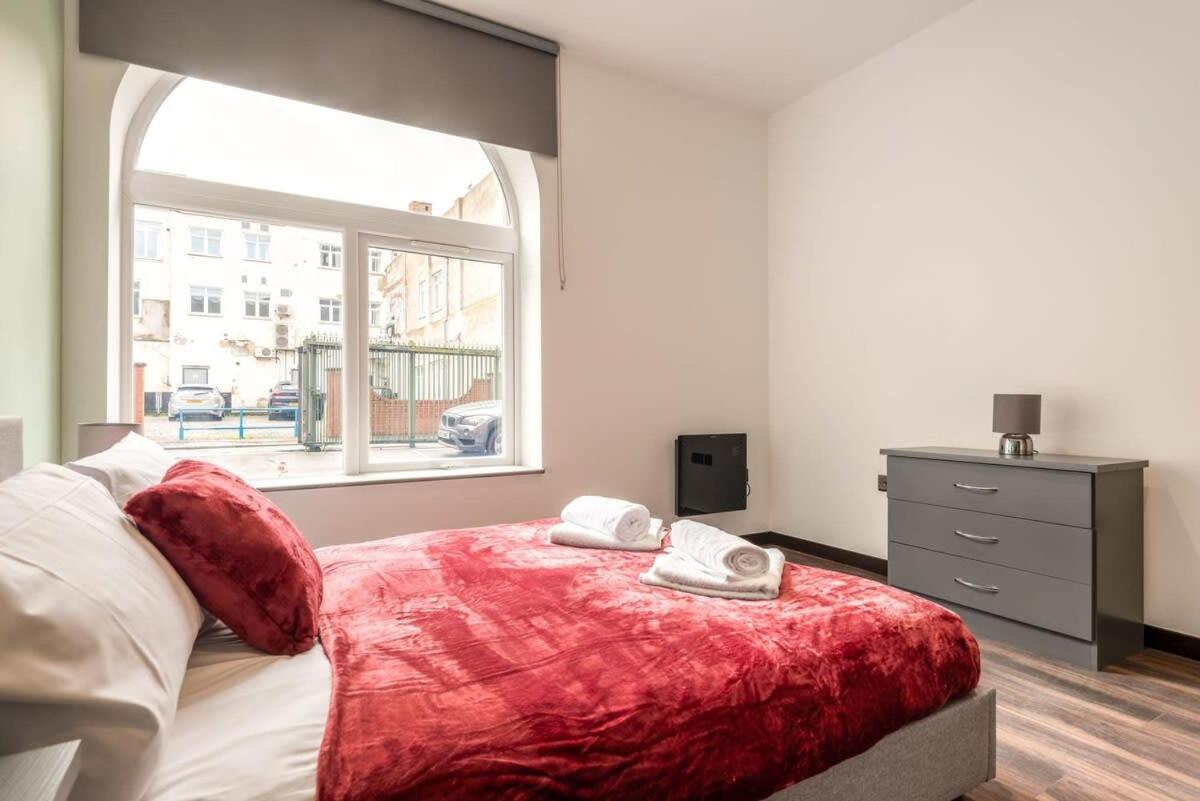 קינגסטון אפון הול Characterful 2 Bed Apartment With Parking In Hull מראה חיצוני תמונה